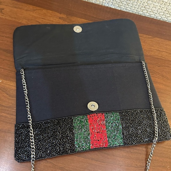 🌟HP🌟🐝Queen Bee Black Green Red Stripe Seed Bead Crossbody Clutch - Picture 5 of 14
